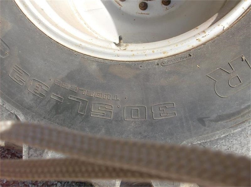 מקצרת קומבינה Case IH 1680 E 22 fod skærebord og ekstra bredde hjul: תמונה 14
