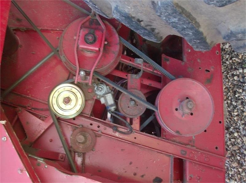 מקצרת קומבינה Case IH 1680 E 22 fod skærebord og ekstra bredde hjul: תמונה 13