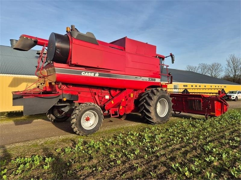 Case IH AXIAL-FLOW 2388 - מקצרת קומבינה: תמונה 3 Case IH AXIAL-FLOW 2388 - מקצרת קומבינה: תמונה 3