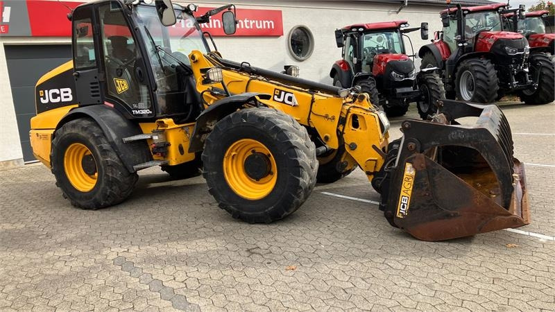 JCB TM 320S Agri  - מפעיל טלסקופי: תמונה 1 JCB TM 320S Agri  - מפעיל טלסקופי: תמונה 1