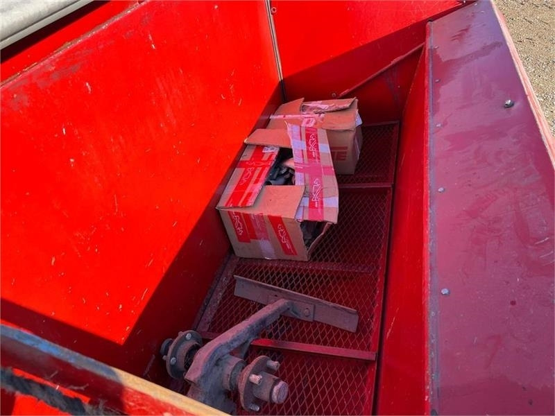 מקדחת זריעה משולבת Kongskilde DEMETER MULTISEED 4000: תמונה 13 מקדחת זריעה משולבת Kongskilde DEMETER MULTISEED 4000: תמונה 13