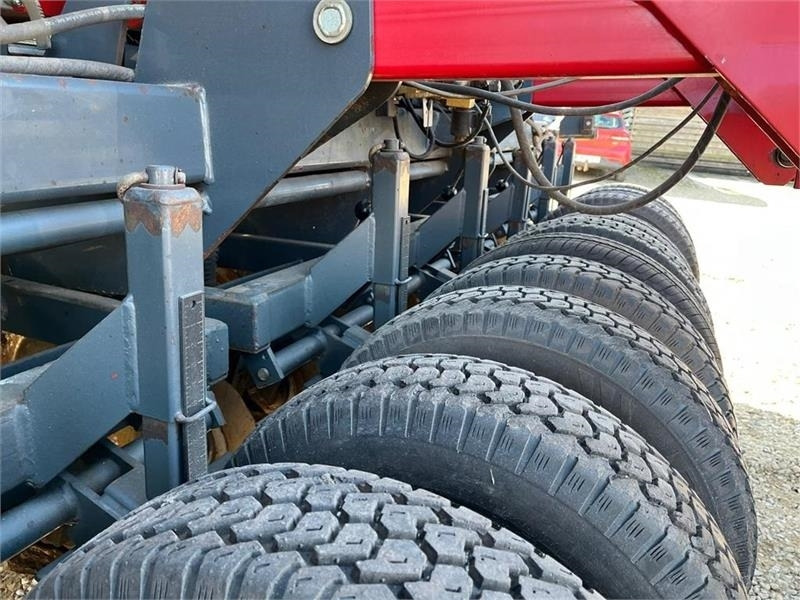 מקדחת זריעה משולבת Kongskilde DEMETER MULTISEED 4000: תמונה 20 מקדחת זריעה משולבת Kongskilde DEMETER MULTISEED 4000: תמונה 20