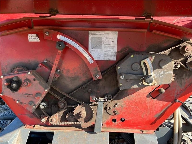 מקדחת זריעה משולבת Kongskilde DEMETER MULTISEED 4000: תמונה 22 מקדחת זריעה משולבת Kongskilde DEMETER MULTISEED 4000: תמונה 22