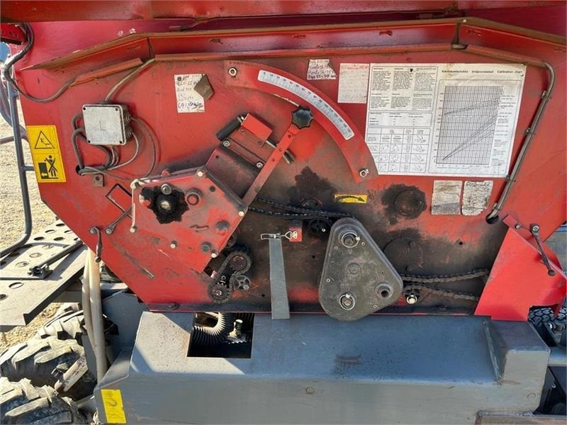 מקדחת זריעה משולבת Kongskilde DEMETER MULTISEED 4000: תמונה 21 מקדחת זריעה משולבת Kongskilde DEMETER MULTISEED 4000: תמונה 21