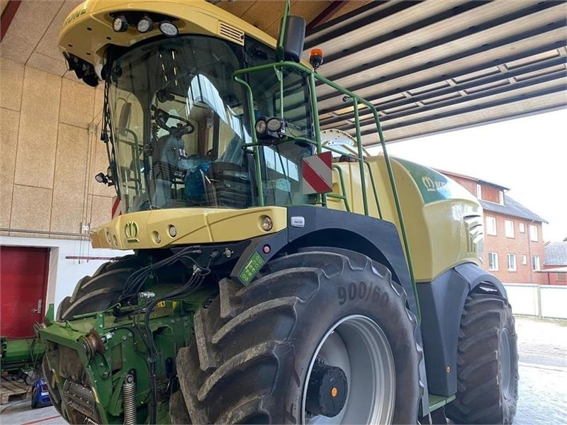 Krone Big X 630 - מקצרת מספוא: תמונה 1 Krone Big X 630 - מקצרת מספוא: תמונה 1