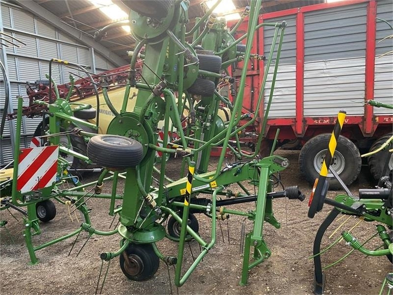 Krone KW 8.82/8 - גורף/ מגרפה: תמונה 2 Krone KW 8.82/8 - גורף/ מגרפה: תמונה 2