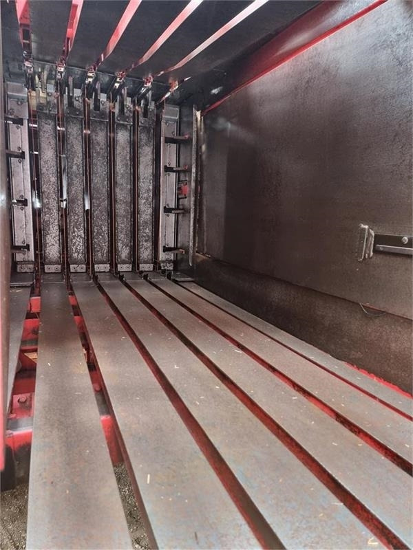 Massey Ferguson >190 bigpallepresser Parkland Ballevogn - מכונת צרור מרובעת: תמונה 3 Massey Ferguson >190 bigpallepresser Parkland Ballevogn - מכונת צרור מרובעת: תמונה 3