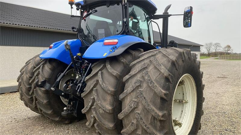 New Holland T7.270 AutoCommand T7.270 - טרקטור חקלאי: תמונה 4 New Holland T7.270 AutoCommand T7.270 - טרקטור חקלאי: תמונה 4