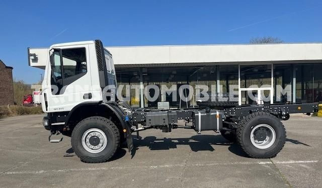 Iveco Eurocargo ML150E24WS 5.9L TURBO DIESEL 4x4 EURO3 CHASSIS CAB - EXPORT OUT EU - משאית עם שלדת תא: תמונה 5 Iveco Eurocargo ML150E24WS 5.9L TURBO DIESEL 4x4 EURO3 CHASSIS CAB - EXPORT OUT EU - משאית עם שלדת תא: תמונה 5