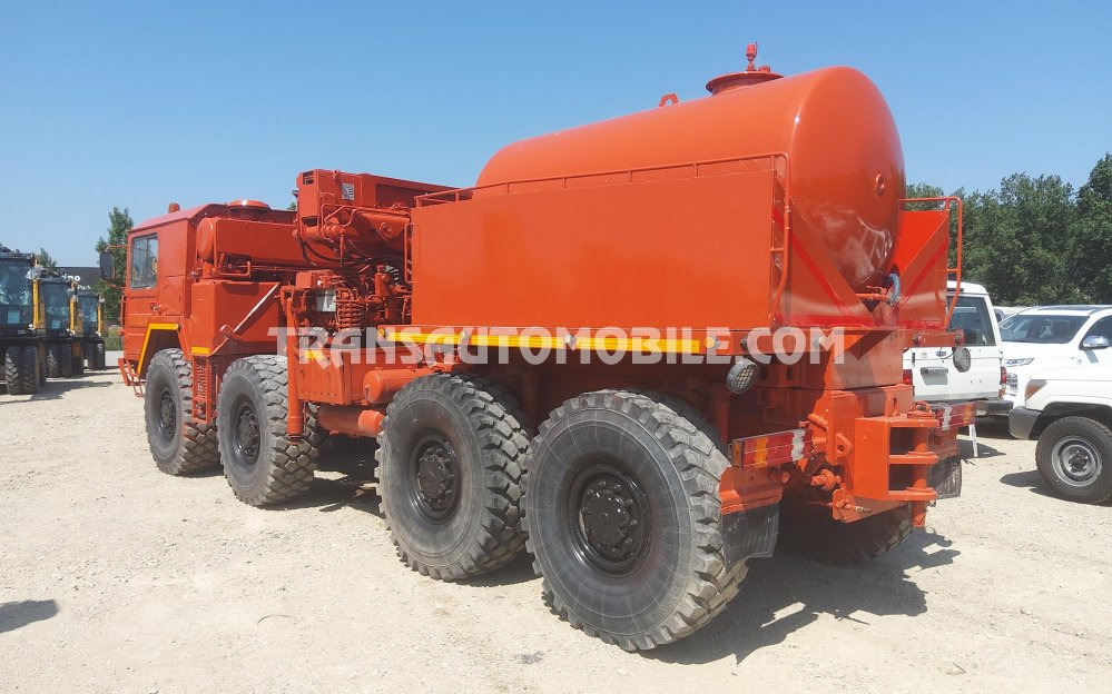 Man KAT 1 8x8 12.7L TURBO DIESEL GRUE 7 tonnes ATLAS KM4300 M5 + CITERNE CARBURANT mobile 3.500 litres - EXPORT OUT EU - משאית מכל, משאית מנוף: תמונה 2 Man KAT 1 8x8 12.7L TURBO DIESEL GRUE 7 tonnes ATLAS KM4300 M5 + CITERNE CARBURANT mobile 3.500 litres - EXPORT OUT EU - משאית מכל, משאית מנוף: תמונה 2