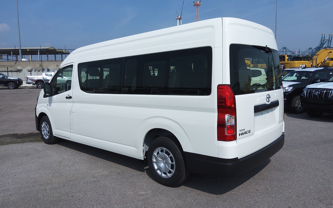 Toyota Hiace HIGH ROOF / TOIT HAUT 2.8L Diesel Manual base - מיניבוס, כלי רכב מסחרי לנוסעים: תמונה 3 Toyota Hiace HIGH ROOF / TOIT HAUT 2.8L Diesel Manual base - מיניבוס, כלי רכב מסחרי לנוסעים: תמונה 3