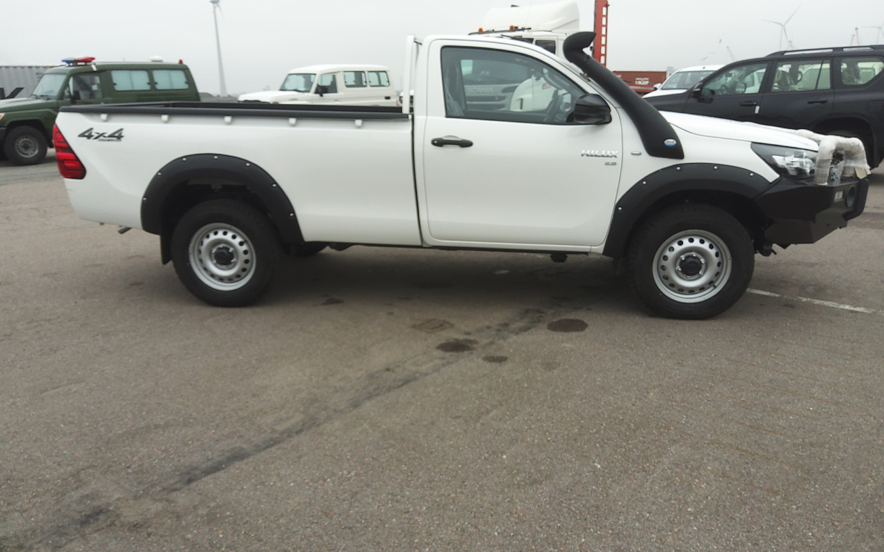 חָדָשׁ טנדר Toyota Hilux / Revo RHD Pick-up single Cab 2.8L Diesel Manual: תמונה 7 חָדָשׁ טנדר Toyota Hilux / Revo RHD Pick-up single Cab 2.8L Diesel Manual: תמונה 7