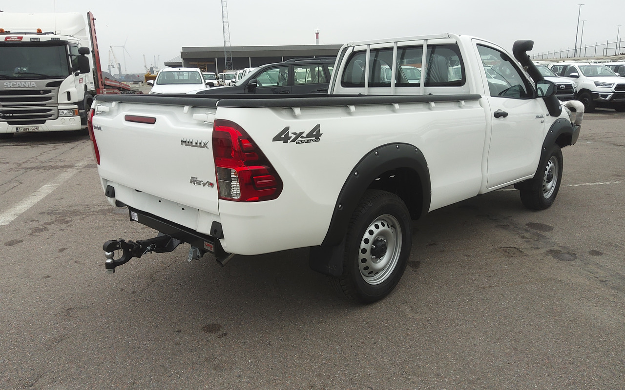 חָדָשׁ טנדר Toyota Hilux / Revo RHD Pick-up single Cab 2.8L Diesel Manual: תמונה 6 חָדָשׁ טנדר Toyota Hilux / Revo RHD Pick-up single Cab 2.8L Diesel Manual: תמונה 6