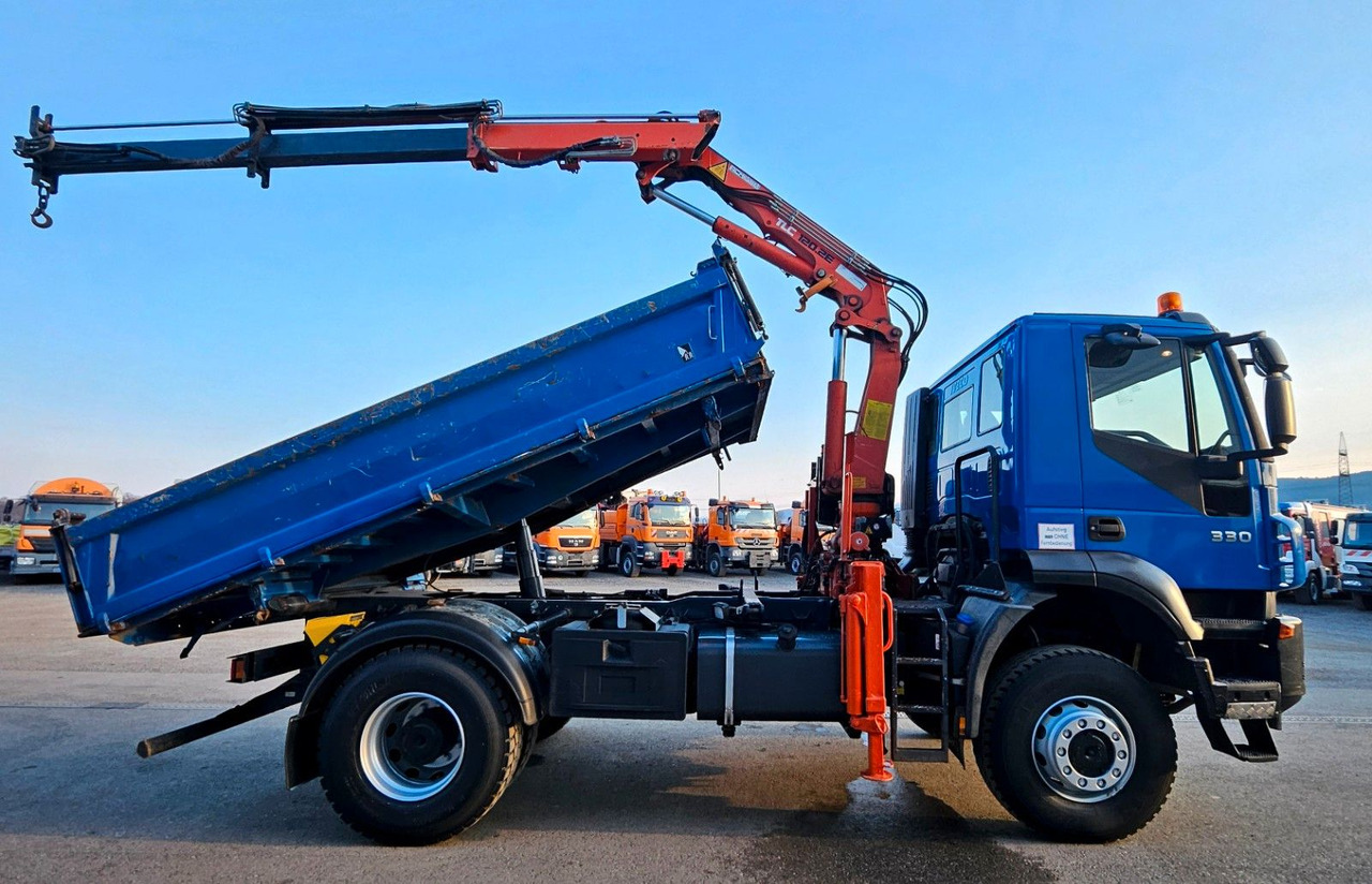 Iveco Trakker 190T33 4x4 Euro5 Kran Atlas 120.2E Funk - מזהיר, משאית מנוף: תמונה 2 Iveco Trakker 190T33 4x4 Euro5 Kran Atlas 120.2E Funk - מזהיר, משאית מנוף: תמונה 2