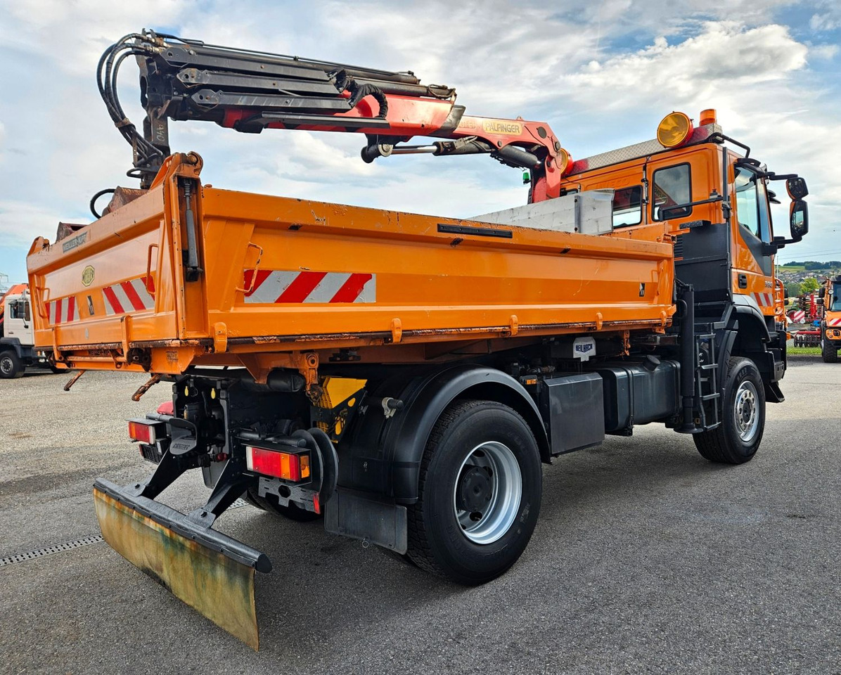 Iveco Trakker 190T33 4x4 Euro5 Kran Palfinger Funk - מזהיר, משאית מנוף: תמונה 3 Iveco Trakker 190T33 4x4 Euro5 Kran Palfinger Funk - מזהיר, משאית מנוף: תמונה 3