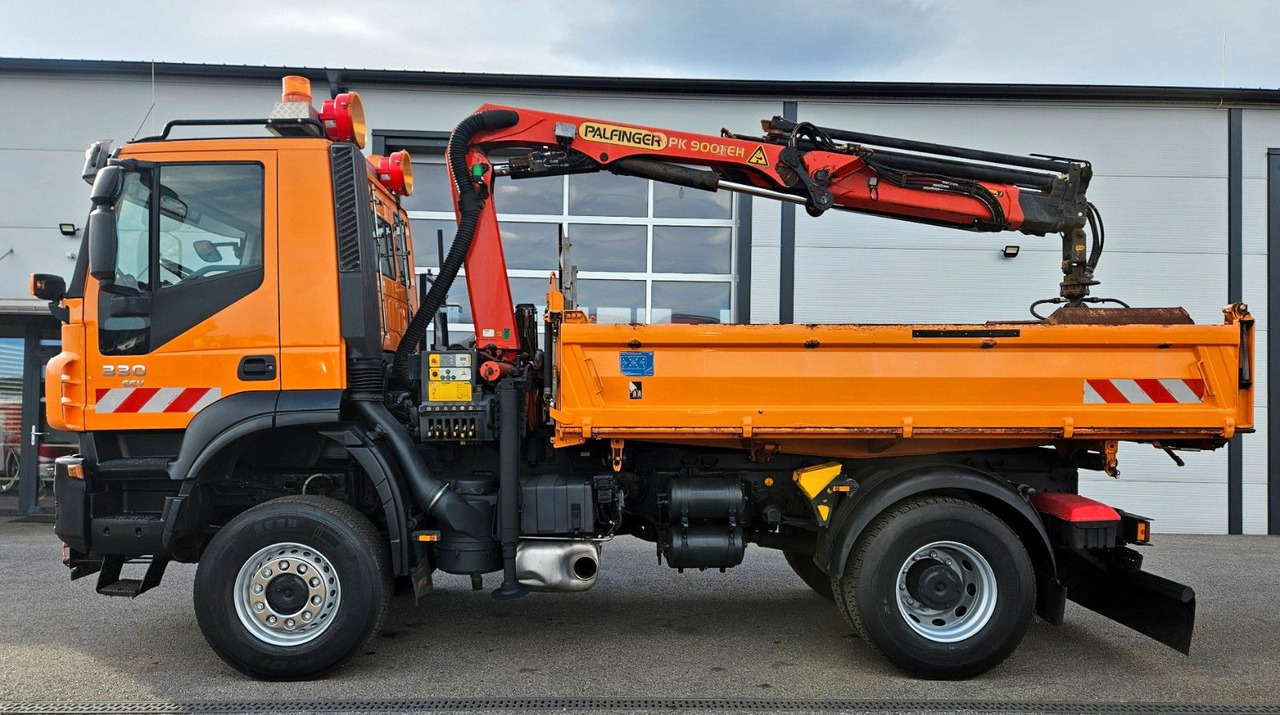 Iveco Trakker 190T33 4x4 Euro5 Kran Palfinger Funk - מזהיר, משאית מנוף: תמונה 5 Iveco Trakker 190T33 4x4 Euro5 Kran Palfinger Funk - מזהיר, משאית מנוף: תמונה 5