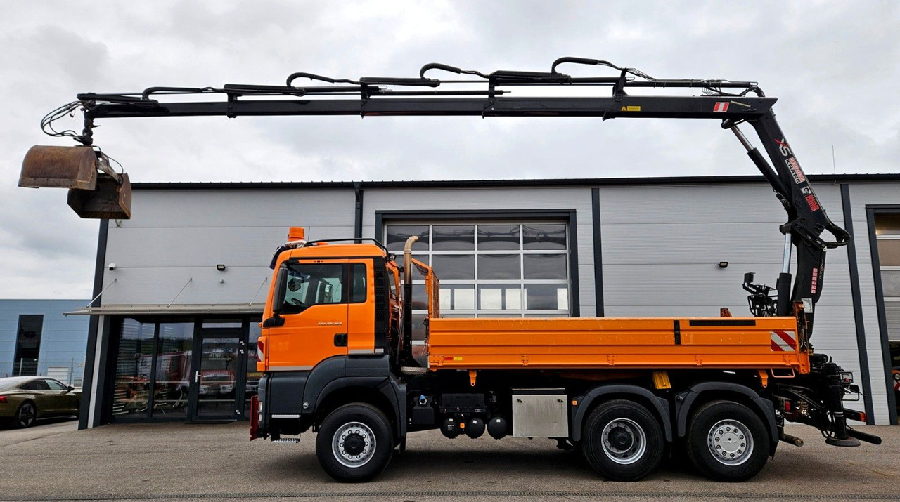MAN TGS 28.360 6x4-4 HIAB 144E-4 Kran Euro5 - מזהיר, משאית מנוף: תמונה 2 MAN TGS 28.360 6x4-4 HIAB 144E-4 Kran Euro5 - מזהיר, משאית מנוף: תמונה 2