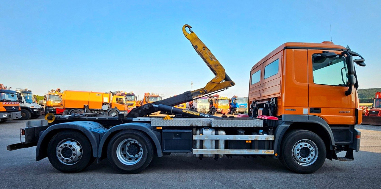 Mercedes-Benz Actros 2532 6x2 MP3 Euro5 - משאית הרמת וו: תמונה 5 Mercedes-Benz Actros 2532 6x2 MP3 Euro5 - משאית הרמת וו: תמונה 5