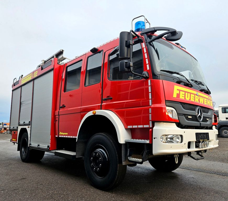 Mercedes-Benz Atego 1529 4x4 Feuerwehr Schlingmann LF20 - משאית: תמונה 1 Mercedes-Benz Atego 1529 4x4 Feuerwehr Schlingmann LF20 - משאית: תמונה 1