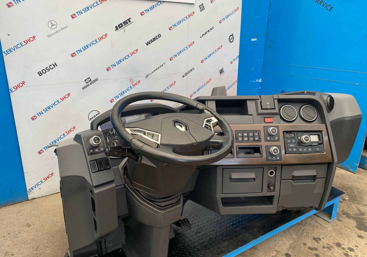 Cruscotto Renault T520 - תא ופנים הרכב: תמונה 1 Cruscotto Renault T520 - תא ופנים הרכב: תמונה 1