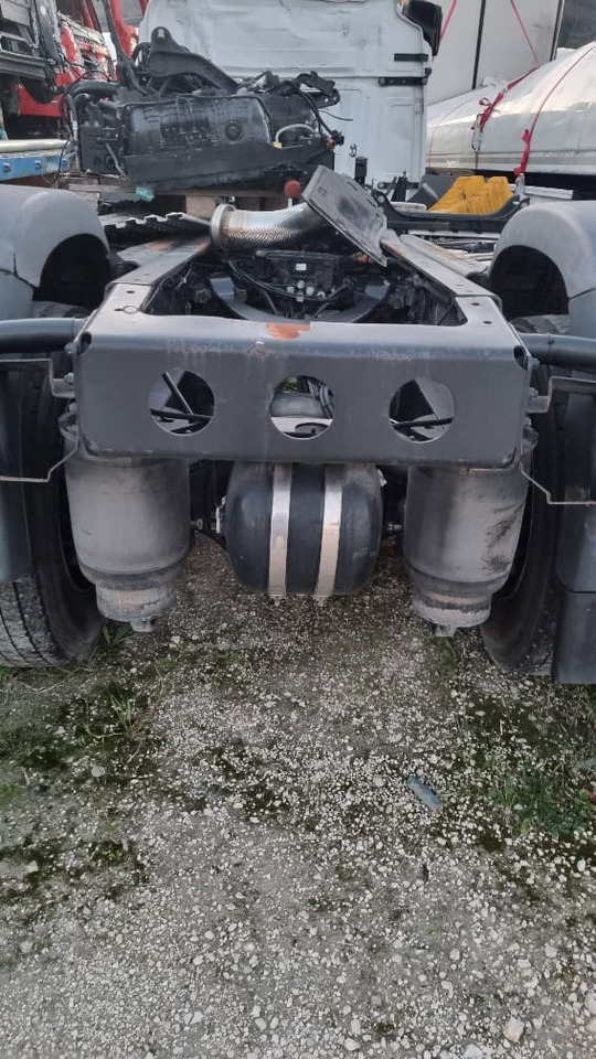 MAN TGX E6 pezzi di ricambio - חלקי חילוף עבור משאית: תמונה 5 MAN TGX E6 pezzi di ricambio - חלקי חילוף עבור משאית: תמונה 5