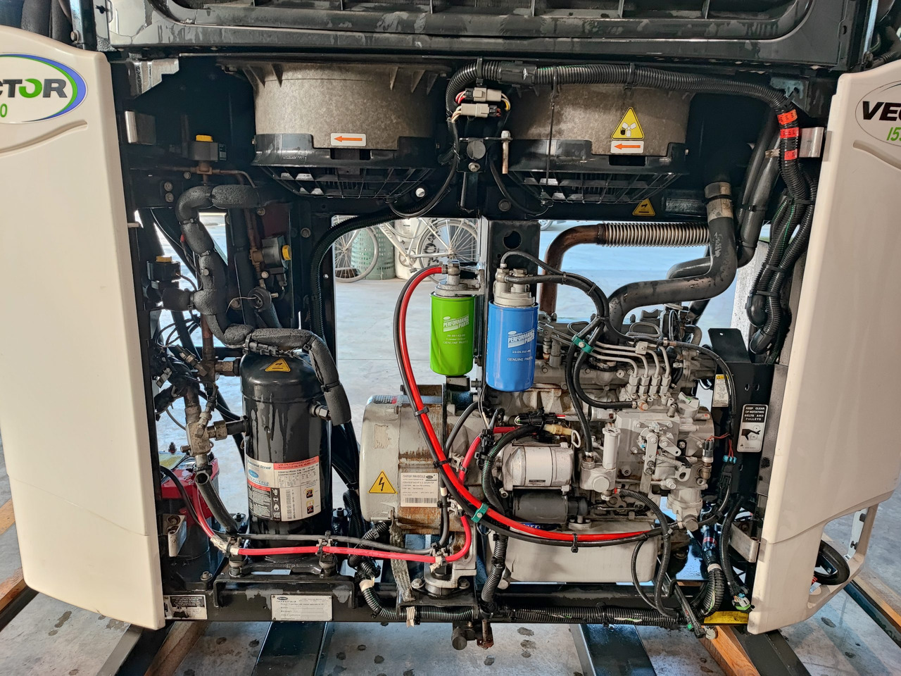 Motore Frigo Carrier Vector 1550 - יחידת מקרר: תמונה 4 Motore Frigo Carrier Vector 1550 - יחידת מקרר: תמונה 4