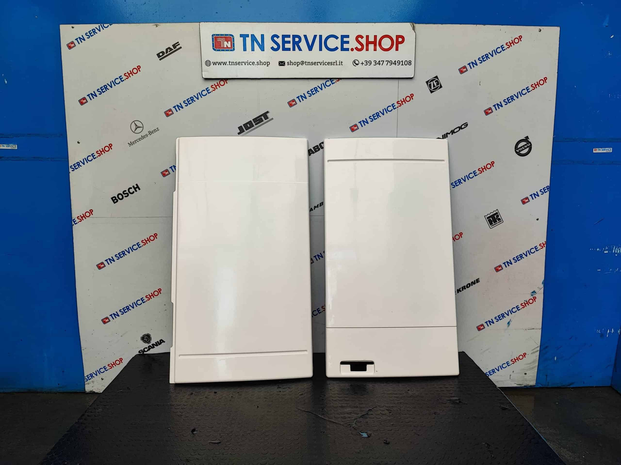 Porte motore frigo Carrier Vector 1550 nuove - חלקי חילוף עבור יחידת מקרר: תמונה 5 Porte motore frigo Carrier Vector 1550 nuove - חלקי חילוף עבור יחידת מקרר: תמונה 5