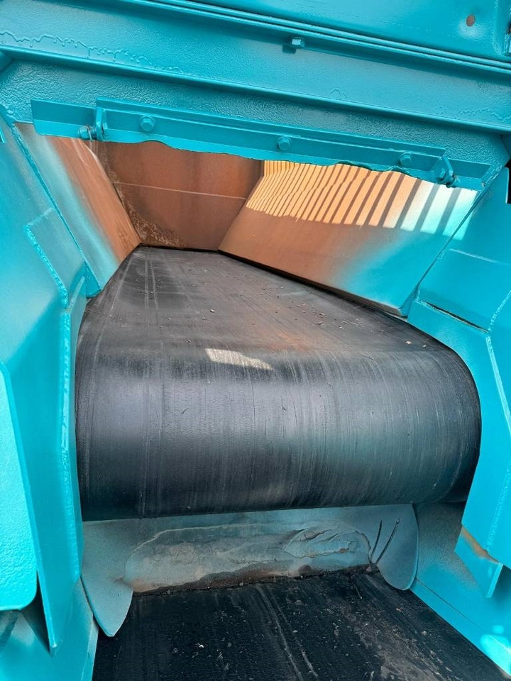 Przesiewacz Powerscreen 1700, 4 Frakcje, 3 Pokłady  - משקף: תמונה 5 Przesiewacz Powerscreen 1700, 4 Frakcje, 3 Pokłady  - משקף: תמונה 5