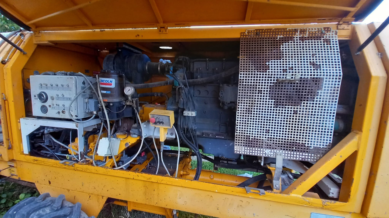 PUTZMEISTER 1407 - משאבת בטון נייחת: תמונה 3 PUTZMEISTER 1407 - משאבת בטון נייחת: תמונה 3
