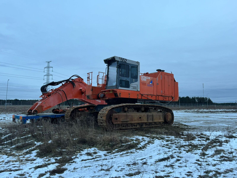 Hitachi EX1200-5D - מחפר סורק: תמונה 1 Hitachi EX1200-5D - מחפר סורק: תמונה 1