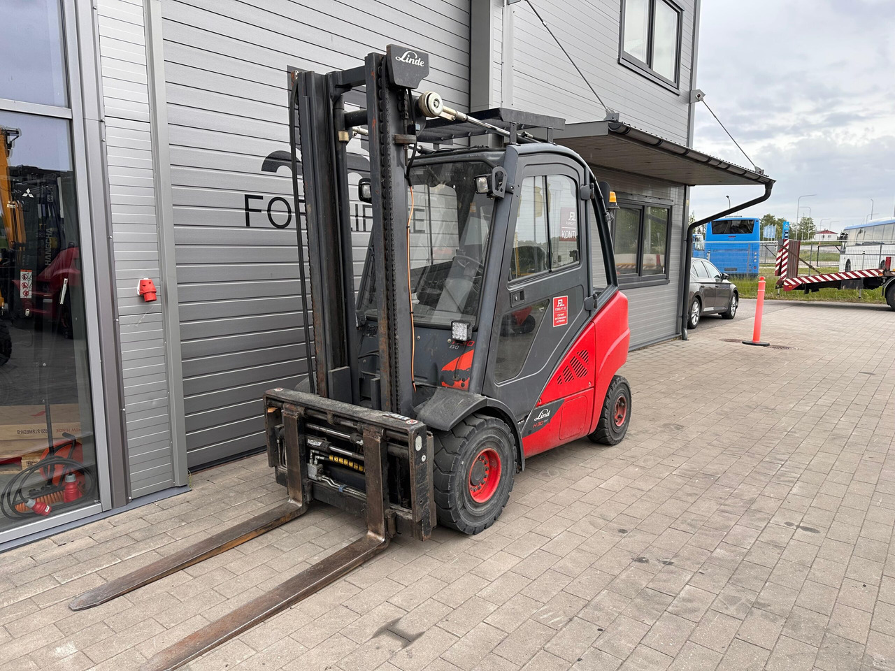 Linde H30D-02 - מלגזת סולר: תמונה 1 Linde H30D-02 - מלגזת סולר: תמונה 1
