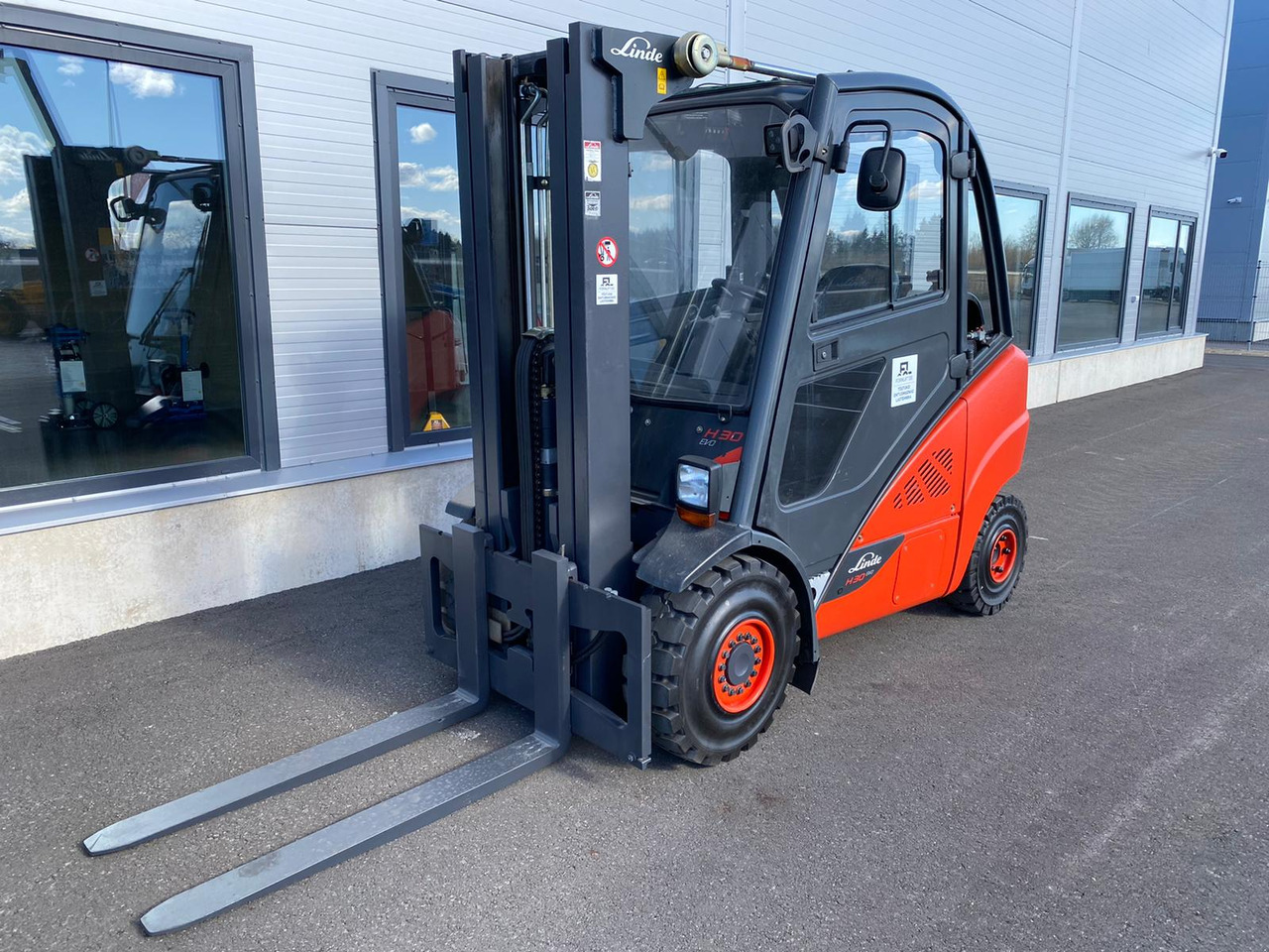 Linde H30T-02 EVO - מלגזת LPG: תמונה 1 Linde H30T-02 EVO - מלגזת LPG: תמונה 1