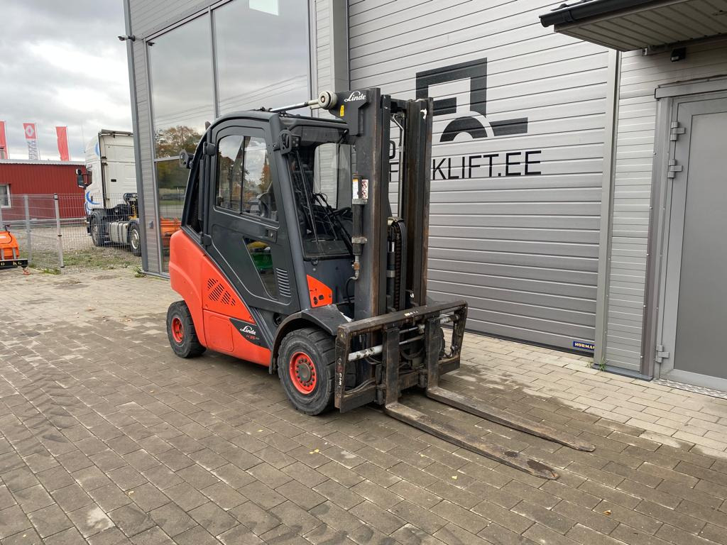 Linde H35D - מלגזת סולר: תמונה 2 Linde H35D - מלגזת סולר: תמונה 2