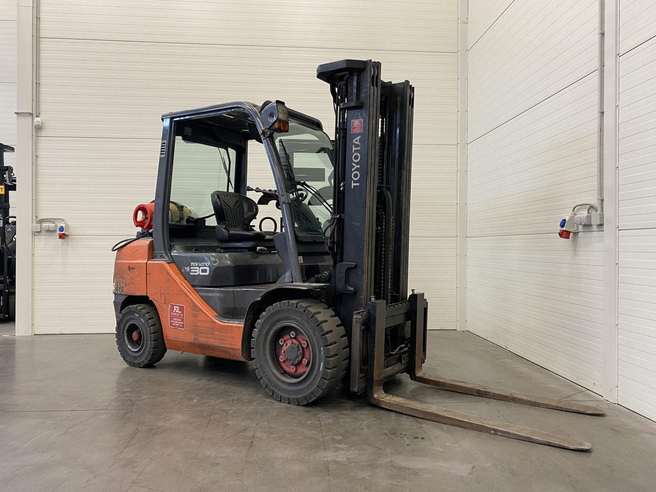 Toyota 02-8FGF30 - מלגזת LPG: תמונה 3 Toyota 02-8FGF30 - מלגזת LPG: תמונה 3