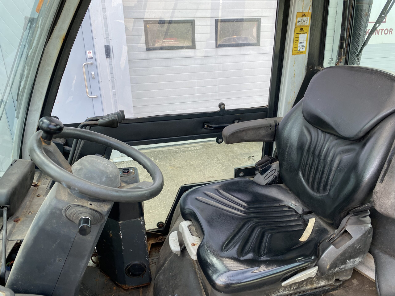 Unicarriers Y1D1A18Q - מלגזת סולר: תמונה 5 Unicarriers Y1D1A18Q - מלגזת סולר: תמונה 5