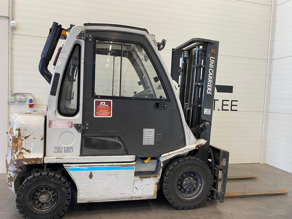 Unicarriers Y1D2A25Q - מלגזת סולר: תמונה 4 Unicarriers Y1D2A25Q - מלגזת סולר: תמונה 4