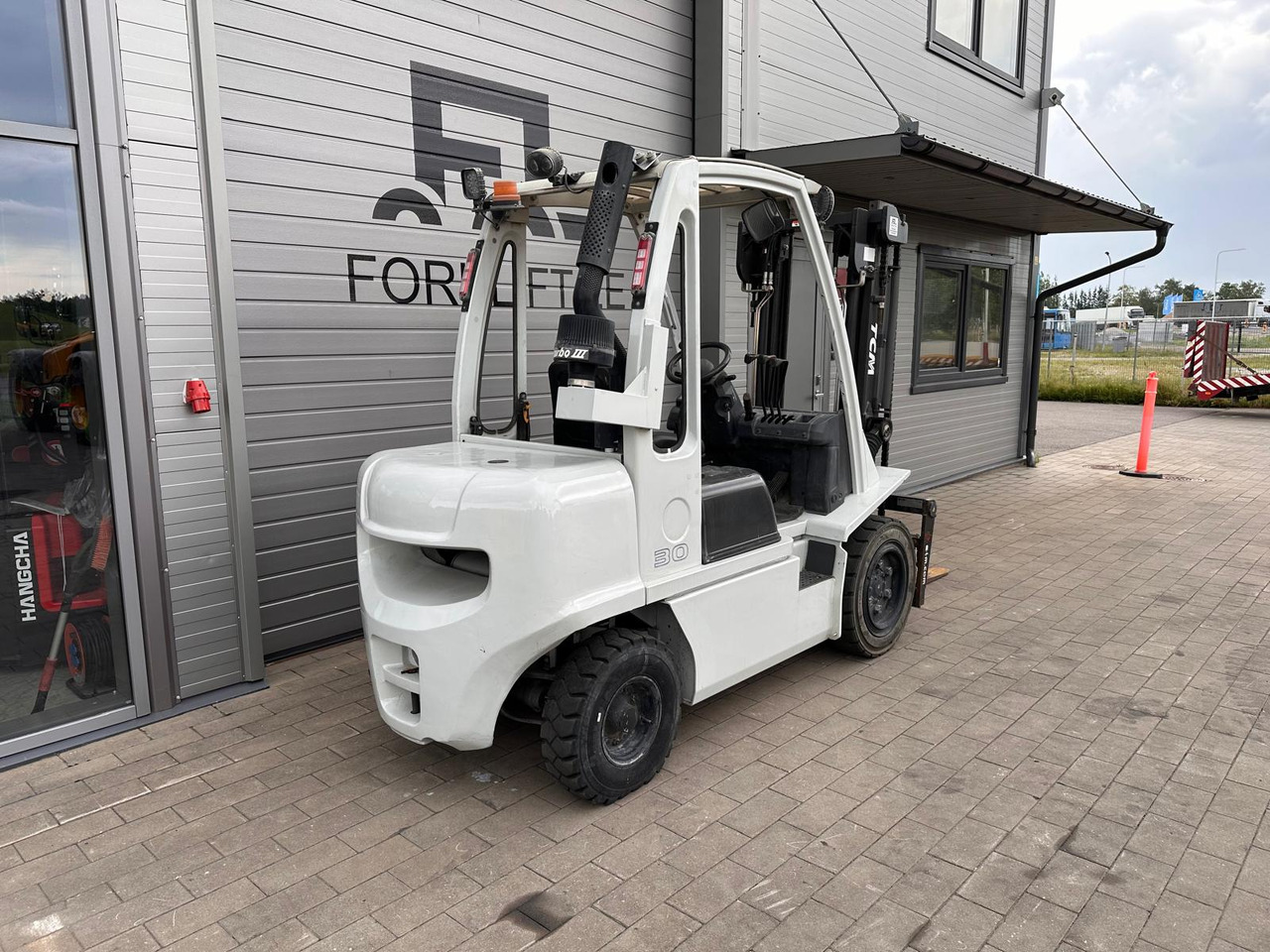 Unicarriers YG1D2A30Q - מלגזת סולר: תמונה 4 Unicarriers YG1D2A30Q - מלגזת סולר: תמונה 4