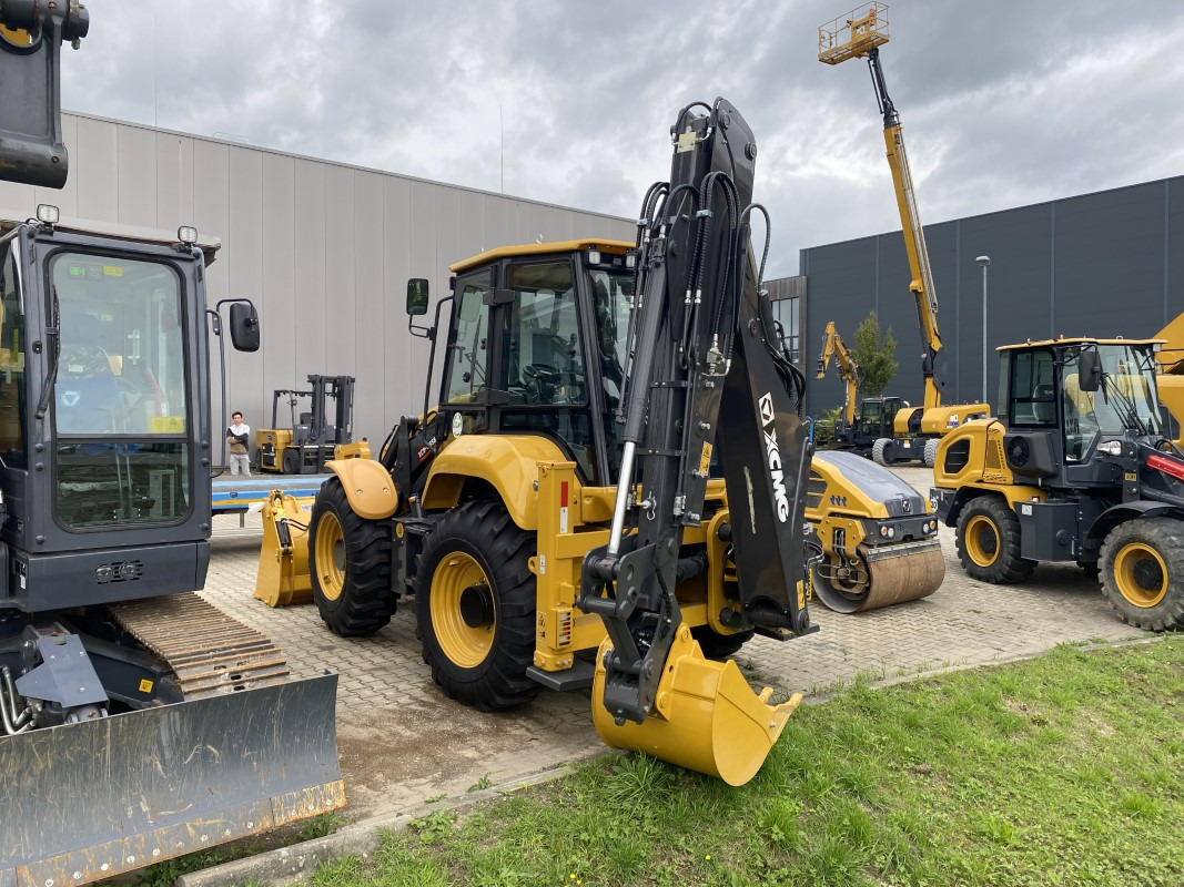 XCMG XC8-S3580 - מחפרון: תמונה 3 XCMG XC8-S3580 - מחפרון: תמונה 3