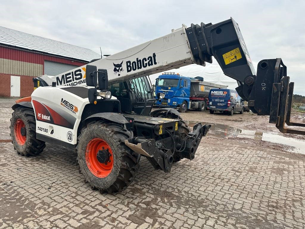 Bobcat T 40180 3B - מפעיל טלסקופי: תמונה 1 Bobcat T 40180 3B - מפעיל טלסקופי: תמונה 1