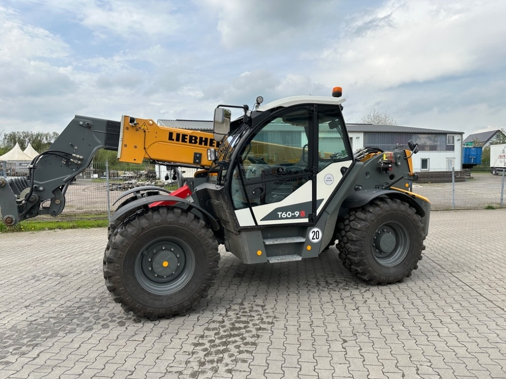 Claas. Liebherr 960. 9.60 - מפעיל טלסקופי: תמונה 1 Claas. Liebherr 960. 9.60 - מפעיל טלסקופי: תמונה 1