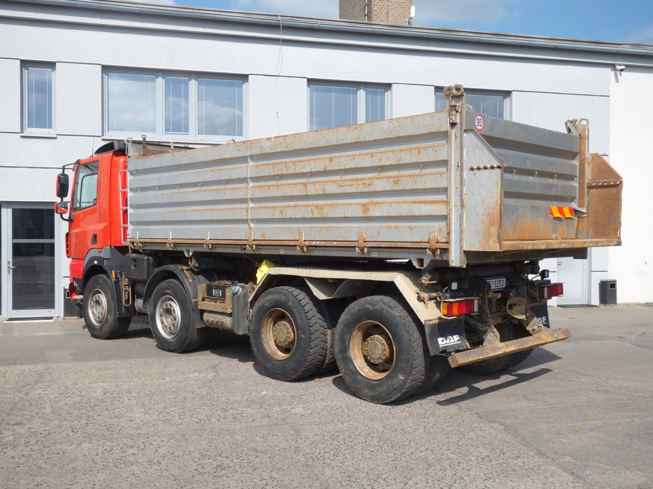 DAF CF85.410 8x4 mit Meiller - מזהיר: תמונה 4 DAF CF85.410 8x4 mit Meiller - מזהיר: תמונה 4