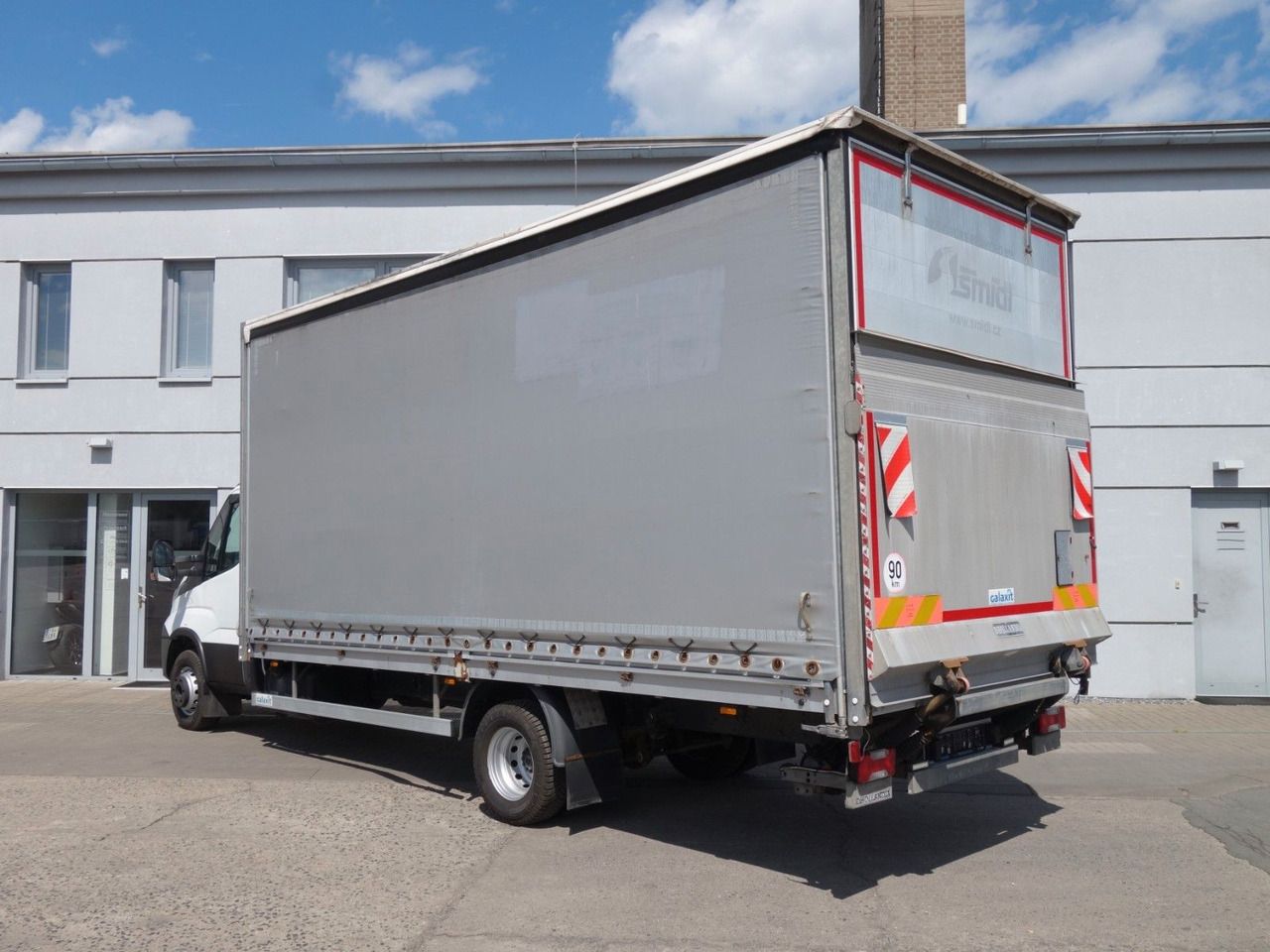 Iveco Daily 70C18 mit LBW - כלי רכב מסחרי עם וילונות צד: תמונה 3 Iveco Daily 70C18 mit LBW - כלי רכב מסחרי עם וילונות צד: תמונה 3