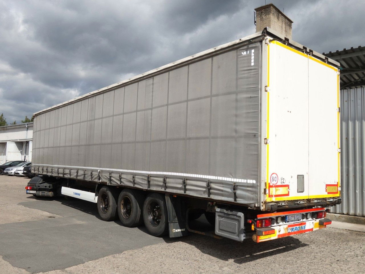 Krone SD Standard, Liftachse - סמיטריילר עם וילונות צד: תמונה 4 Krone SD Standard, Liftachse - סמיטריילר עם וילונות צד: תמונה 4