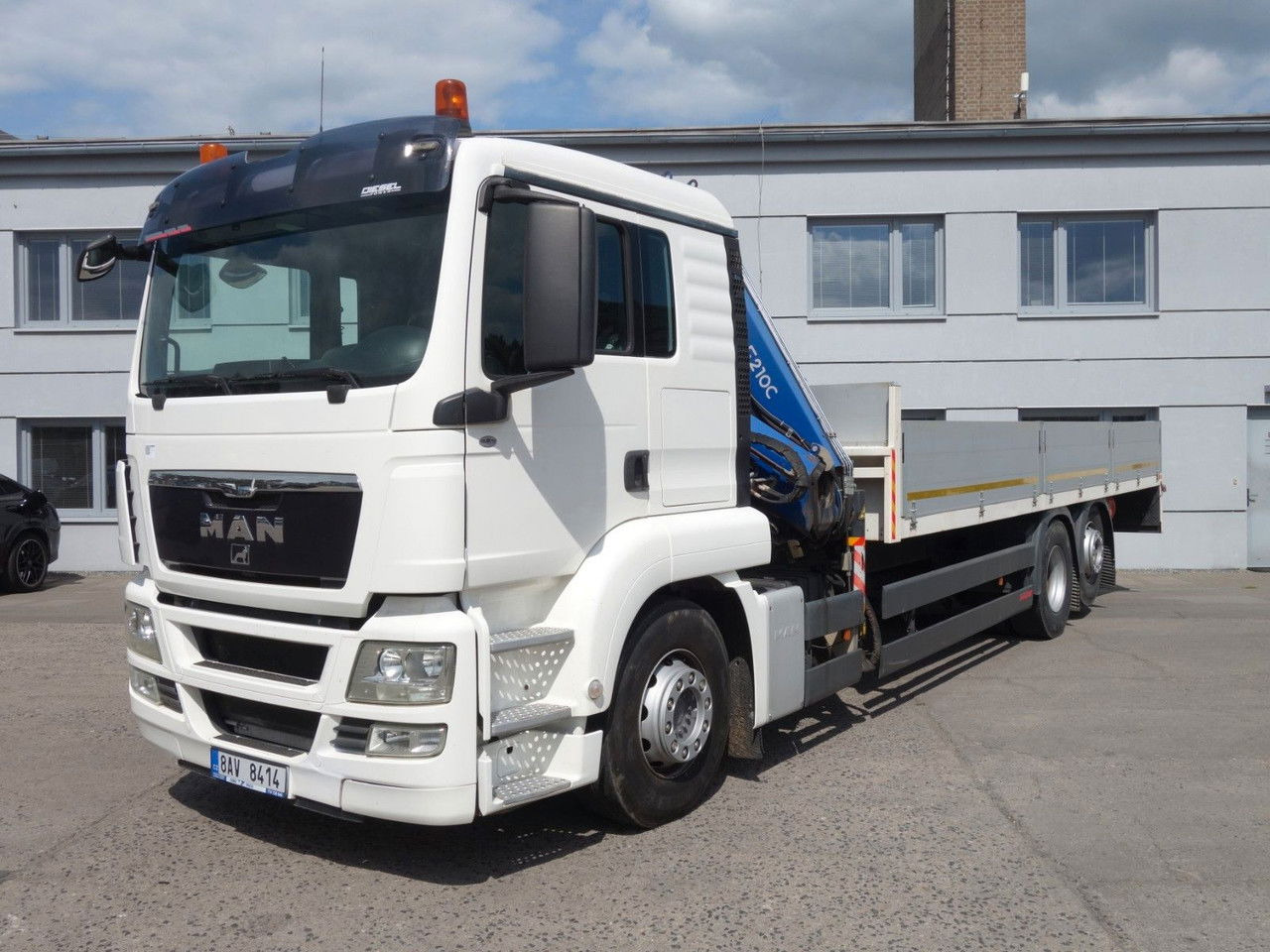 MAN TGS 26.360 FG 6x2 mit Fassi F210C - משאית מנוף: תמונה 2 MAN TGS 26.360 FG 6x2 mit Fassi F210C - משאית מנוף: תמונה 2