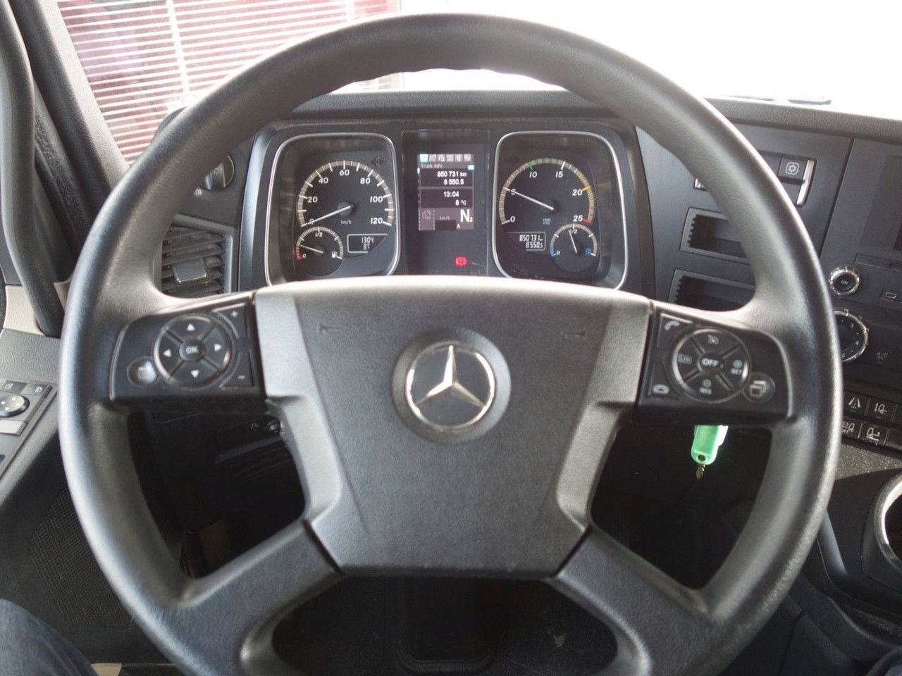 יחידת טרקטור Mercedes-Benz Actros 1845 Lsnrl, Lowdeck, Standklima: תמונה 15