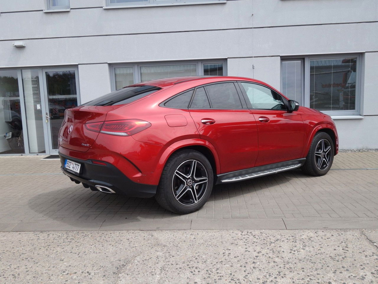 Mercedes-Benz GLE-klasse 400 d 4Matic Coupe Pano - רכב קופה: תמונה 5 Mercedes-Benz GLE-klasse 400 d 4Matic Coupe Pano - רכב קופה: תמונה 5