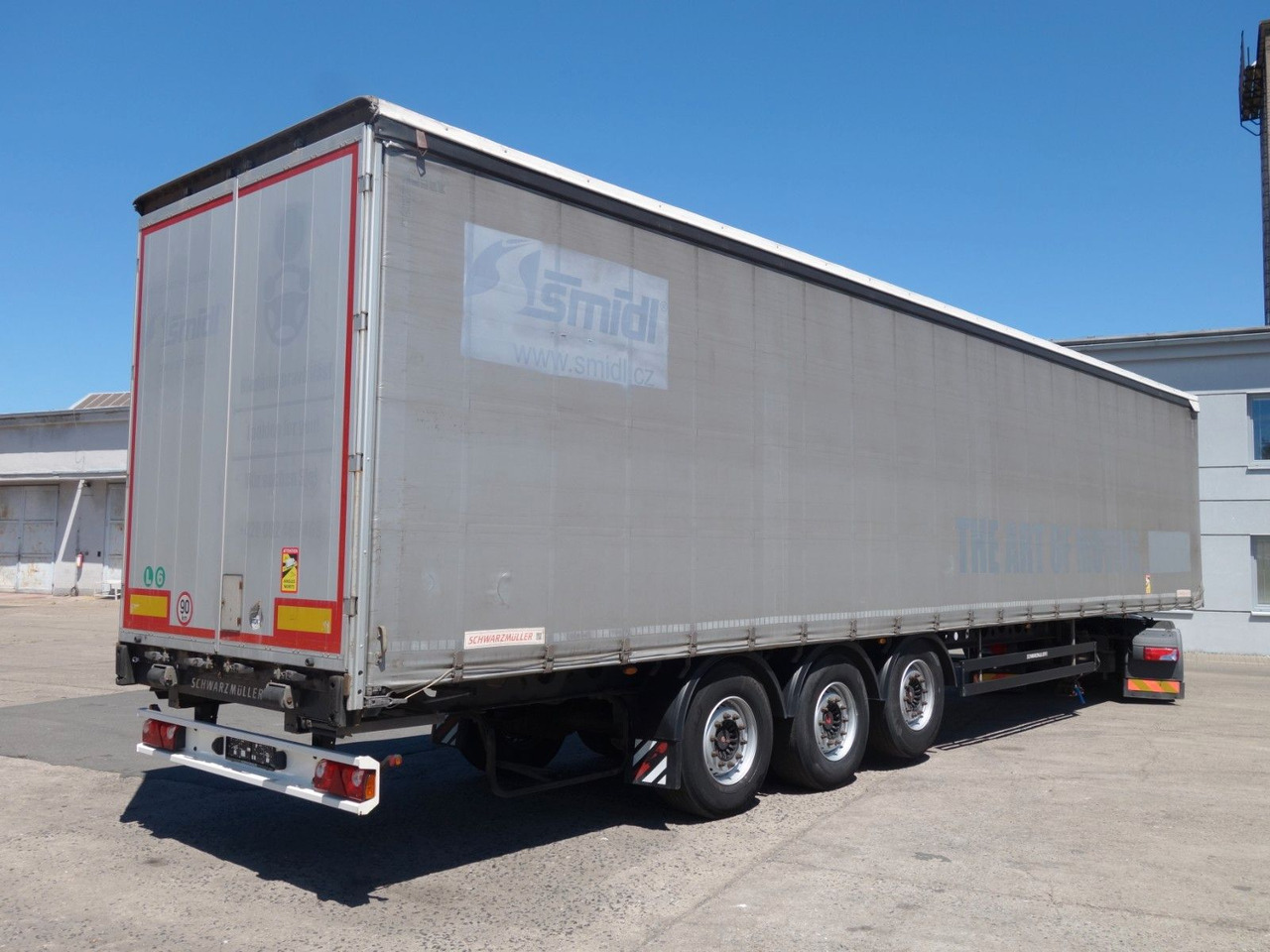 Schwarzmüller SPA 3/E Standard, Liftachse, SAF Achsen - סמיטריילר עם וילונות צד: תמונה 1 Schwarzmüller SPA 3/E Standard, Liftachse, SAF Achsen - סמיטריילר עם וילונות צד: תמונה 1
