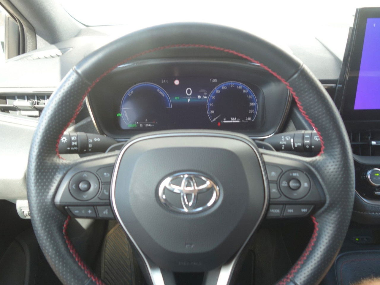 הַחכָּרָה  Toyota Corolla Touring 2,0 Hybrid GR Sport Toyota Corolla Touring 2,0 Hybrid GR Sport: תמונה 13
