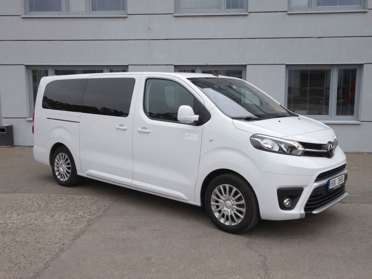 Toyota ProAce Verso L2 Shuttle Comfort - כלי רכב מסחרי לנוסעים: תמונה 4 Toyota ProAce Verso L2 Shuttle Comfort - כלי רכב מסחרי לנוסעים: תמונה 4