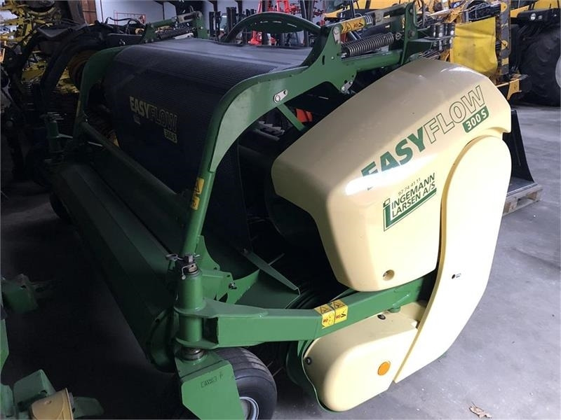 Krone EasyFlow 300S - ציוד חציר ומספוא: תמונה 3 Krone EasyFlow 300S - ציוד חציר ומספוא: תמונה 3